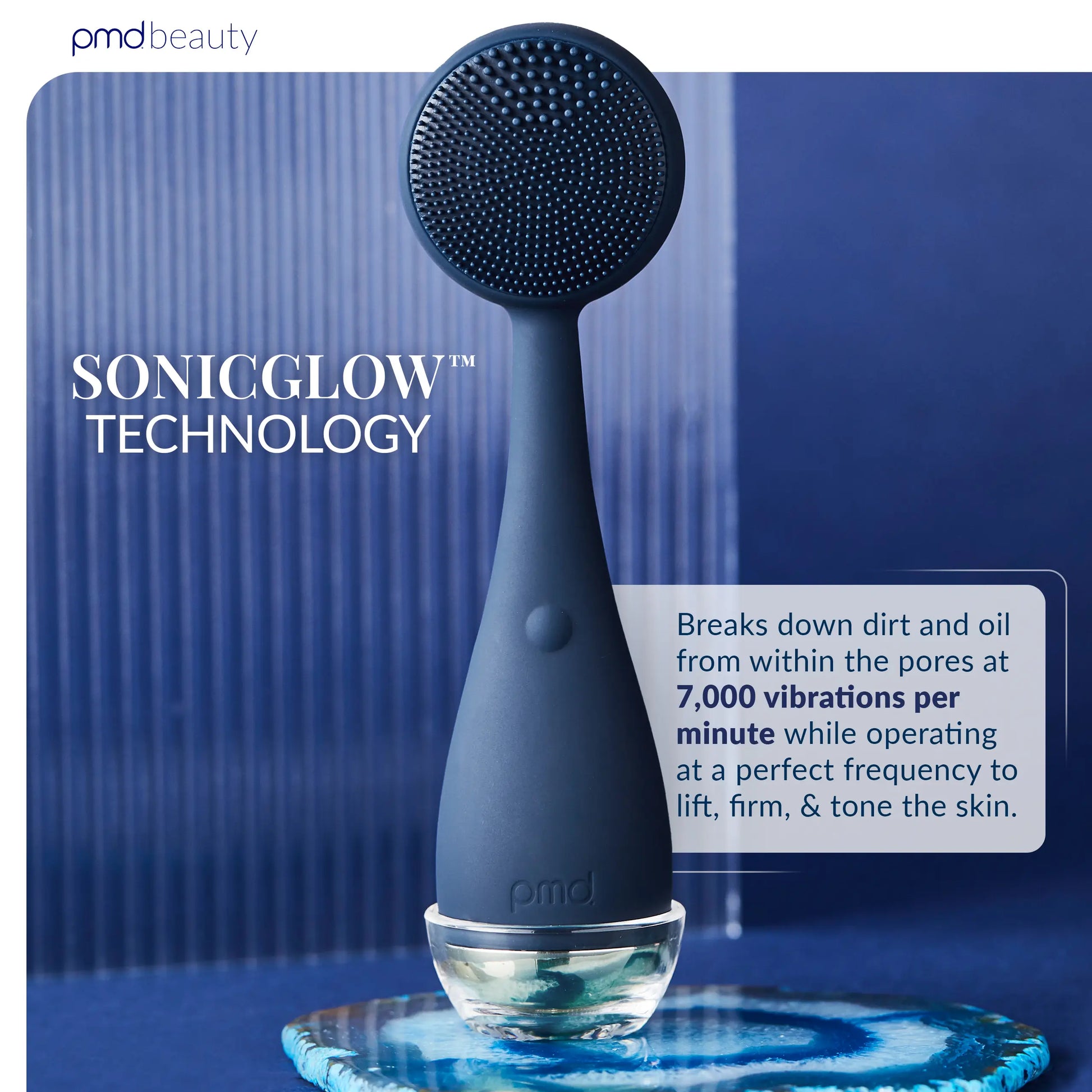 PMD Beauty PMD Clean Smart Facial Silicone Cleansing Brush - Electric Sonic Glow Massager for All Skin Types, Anti-Aging & Deep Cleansing, Dermaroller Alternative, Waterproof & Gentle with Makeup Cloth