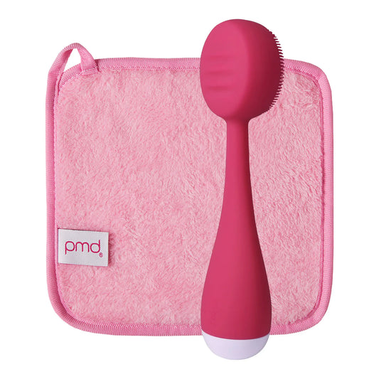 PMD Beauty PMD Clean Smart Facial Silicone Cleansing Brush - Electric Sonic Glow Massager for All Skin Types, Anti-Aging & Deep Cleansing, Dermaroller Alternative, Waterproof & Gentle with Makeup Cloth